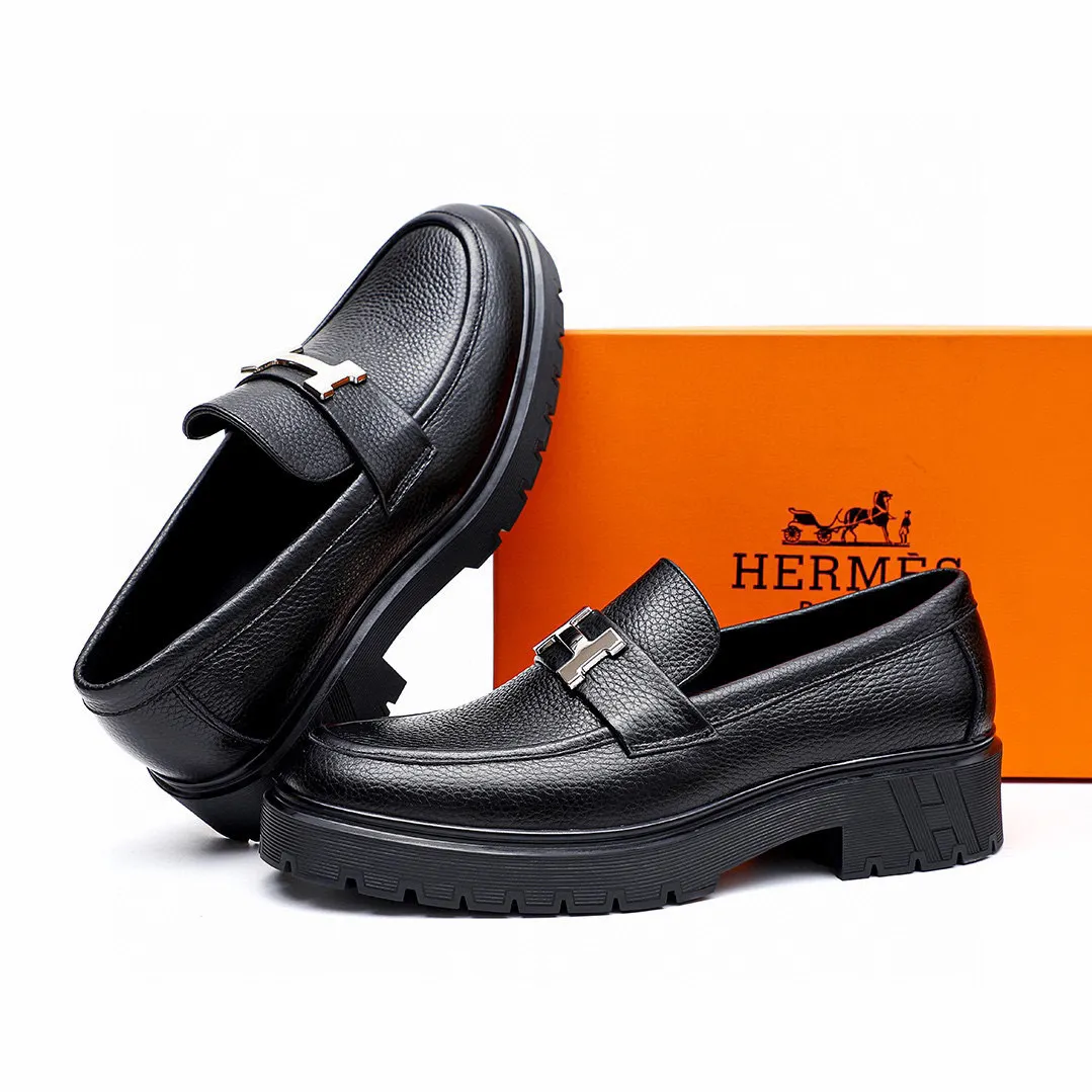 Men's shoes 💰680 💐[HERMES] popular men's shoes counter original items! The world's top brands...Luxury quality...//Fashion and high-end footwear 👍💪🏻...give you a low-key luxury comfort experience👍. The upper is made of pure Italian-imported original top-layer pebbled cowhide. Sweat-absorbent cowhide leather lining. Comfortable and breathable. The original rubber-plastic flower foam light outsole is high-end and classy. Luxurious and noble!! .. OEM factory shipment [Hug] stall.. Original plate. Welcome to taste..39-45 (38.45.46🉑️Customized)